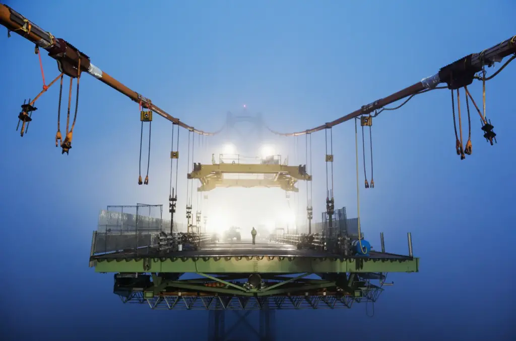 The-Big-Lift-2