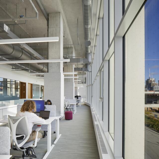 L'Universite de lOntario francais library